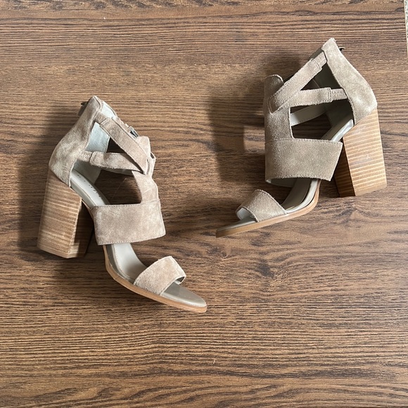 HINGE CORA BLOCK HEEL 7.5 - Picture 4 of 5